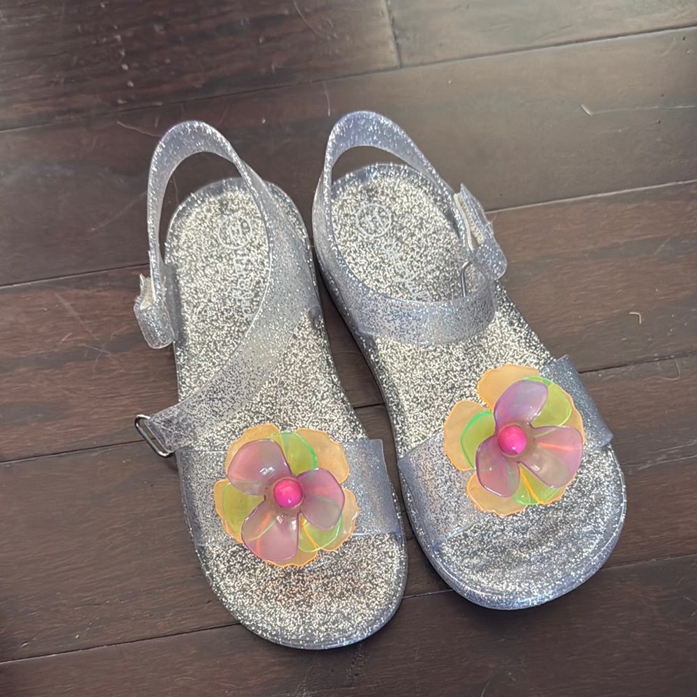 Cat & Jack Glittery Silver Kids Sandals with Flower Design - size 11 kids.